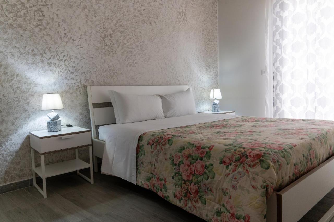 Nick & Santo'S Holiday Homes R Giardini Naxos Luaran gambar