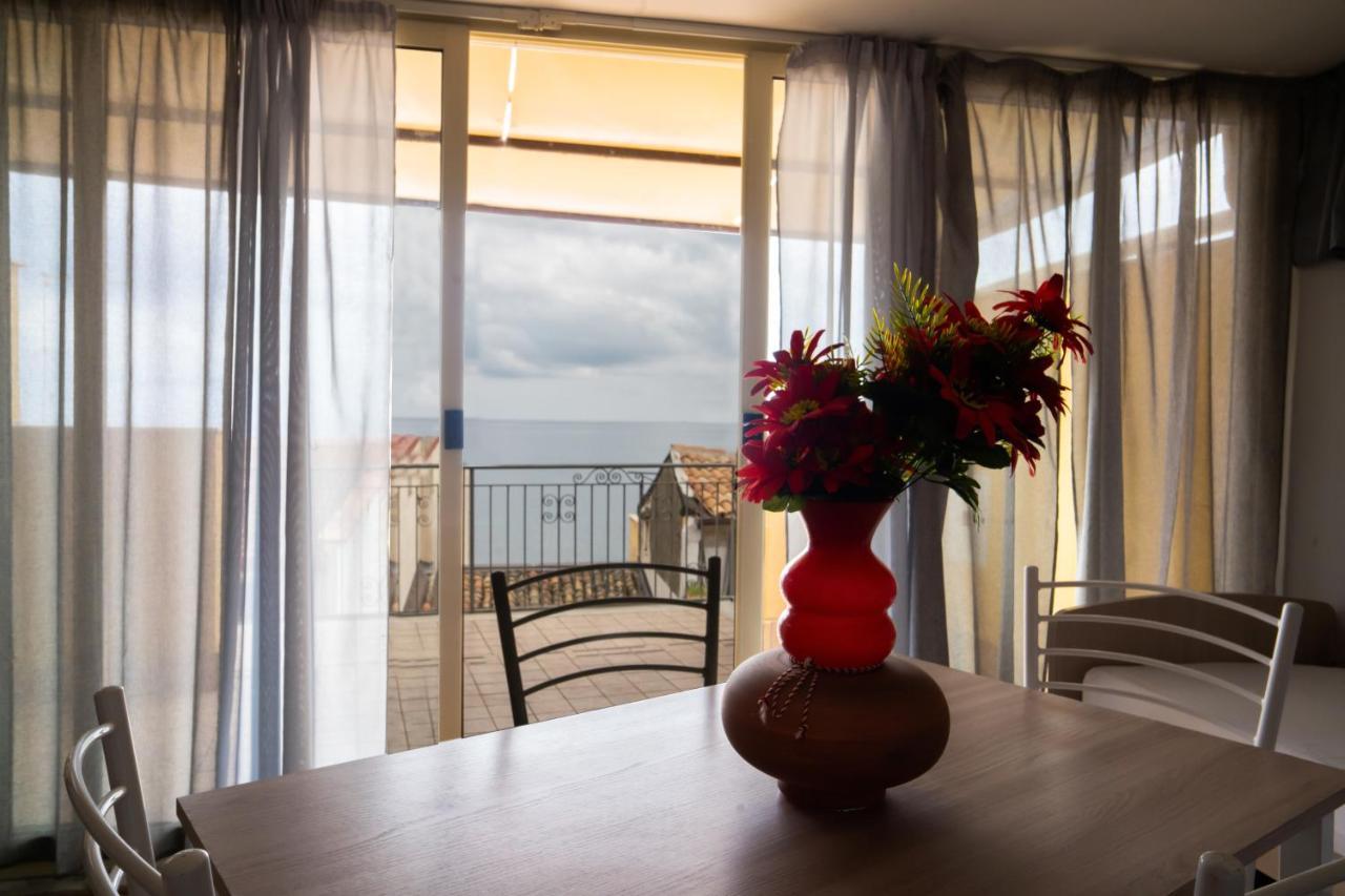 Nick & Santo'S Holiday Homes R Giardini Naxos Luaran gambar